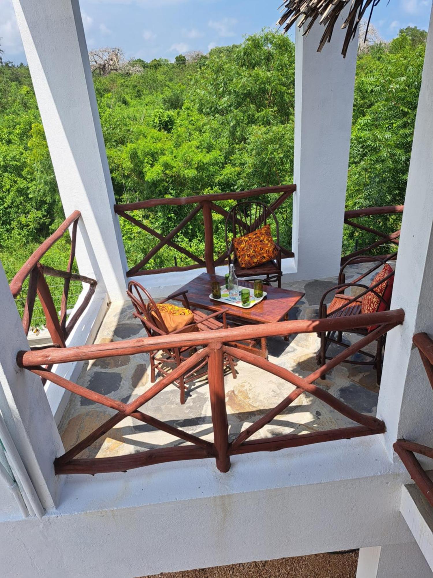 우쿤다 Diani Yoga Barn B&B 외부 사진