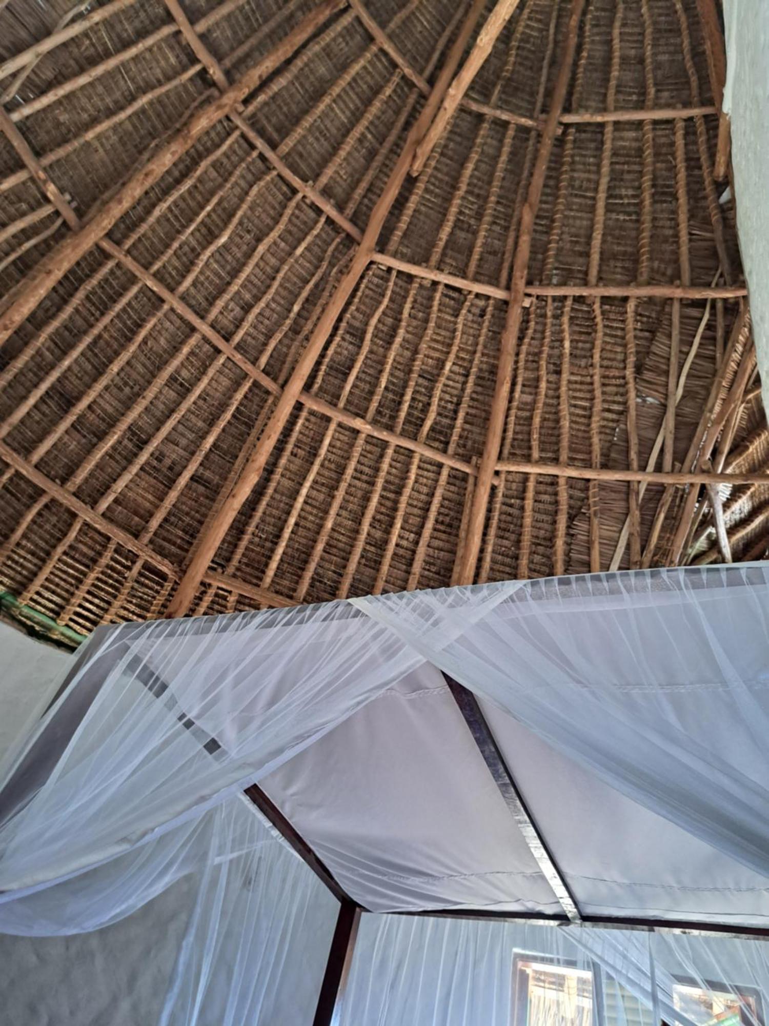 우쿤다 Diani Yoga Barn B&B 외부 사진