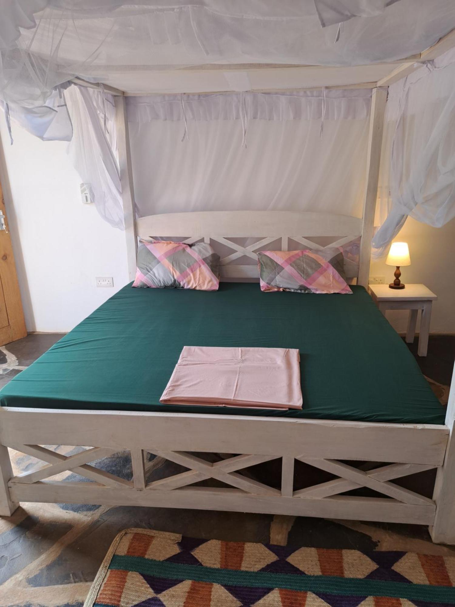 우쿤다 Diani Yoga Barn B&B 외부 사진
